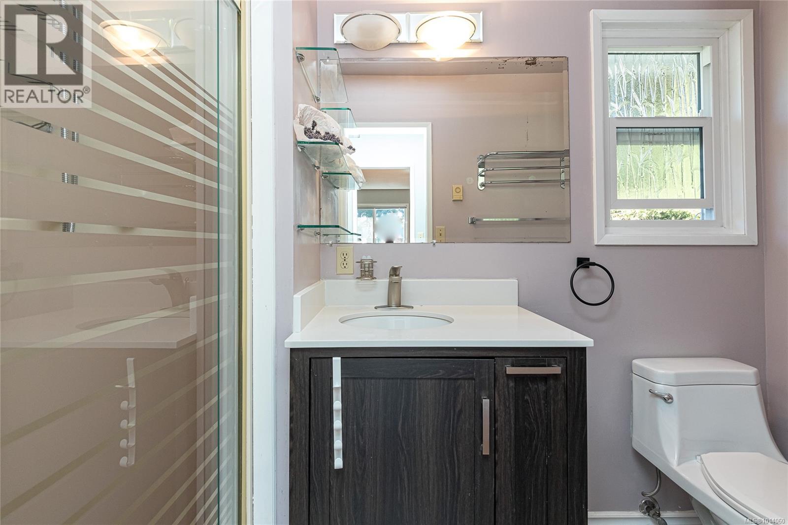 4166 Crosshaven Close, Saanich