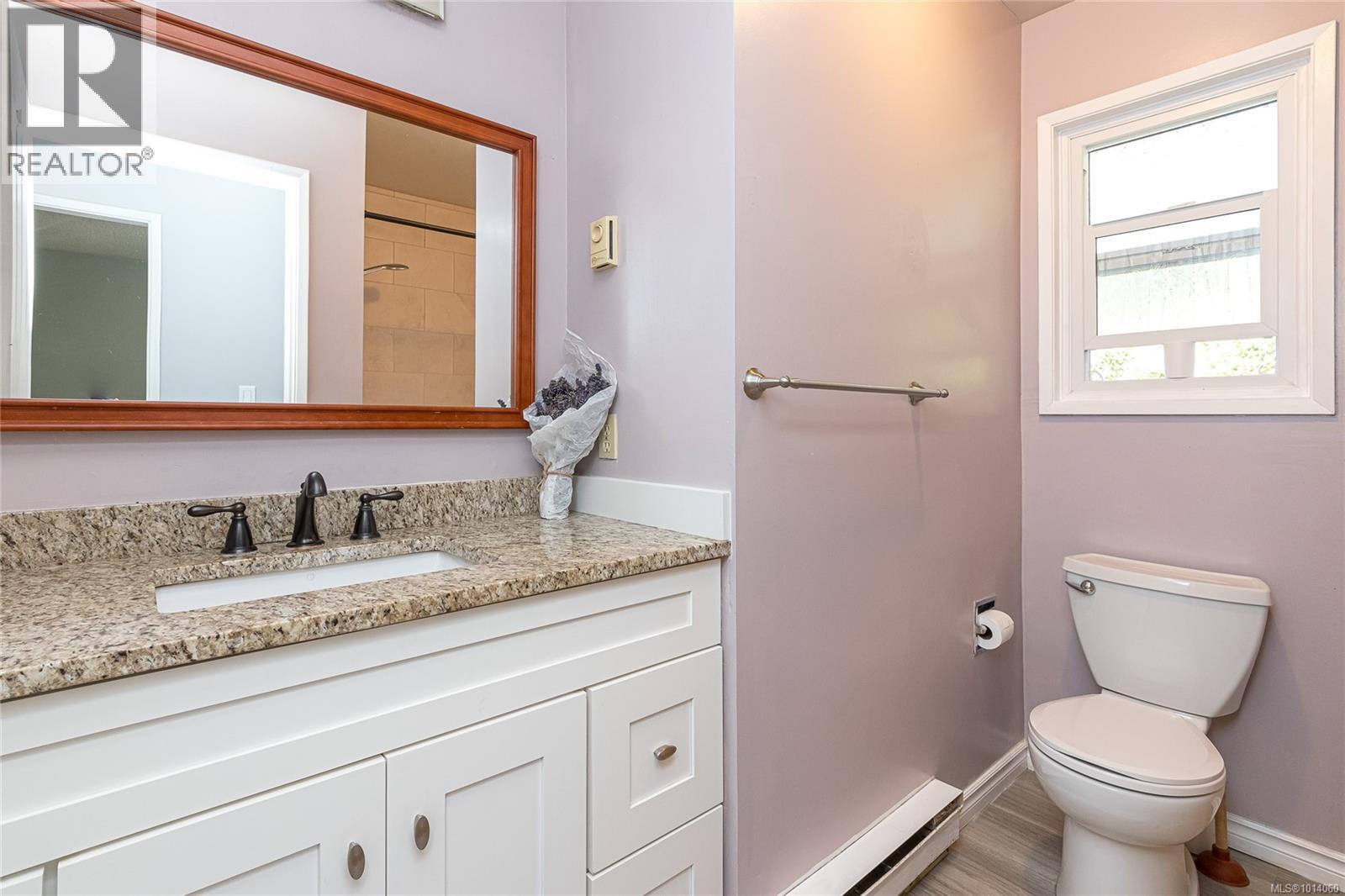 4166 Crosshaven Close, Saanich