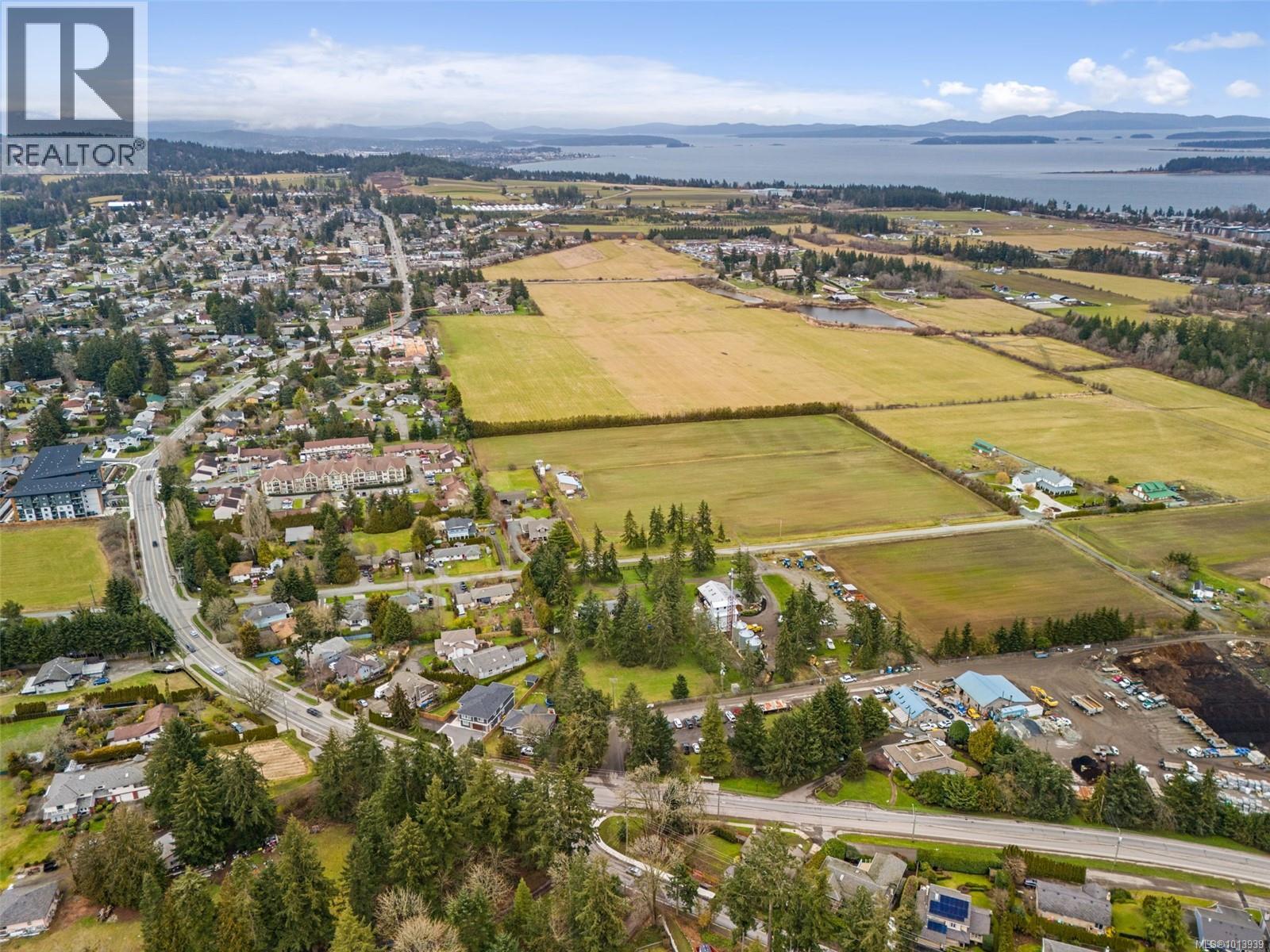  7471 Veyaness Road, Central Saanich