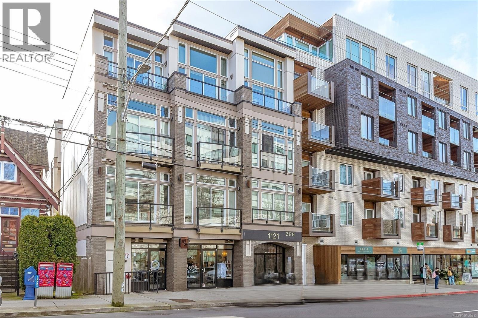 402 1121 Fort Street, Victoria