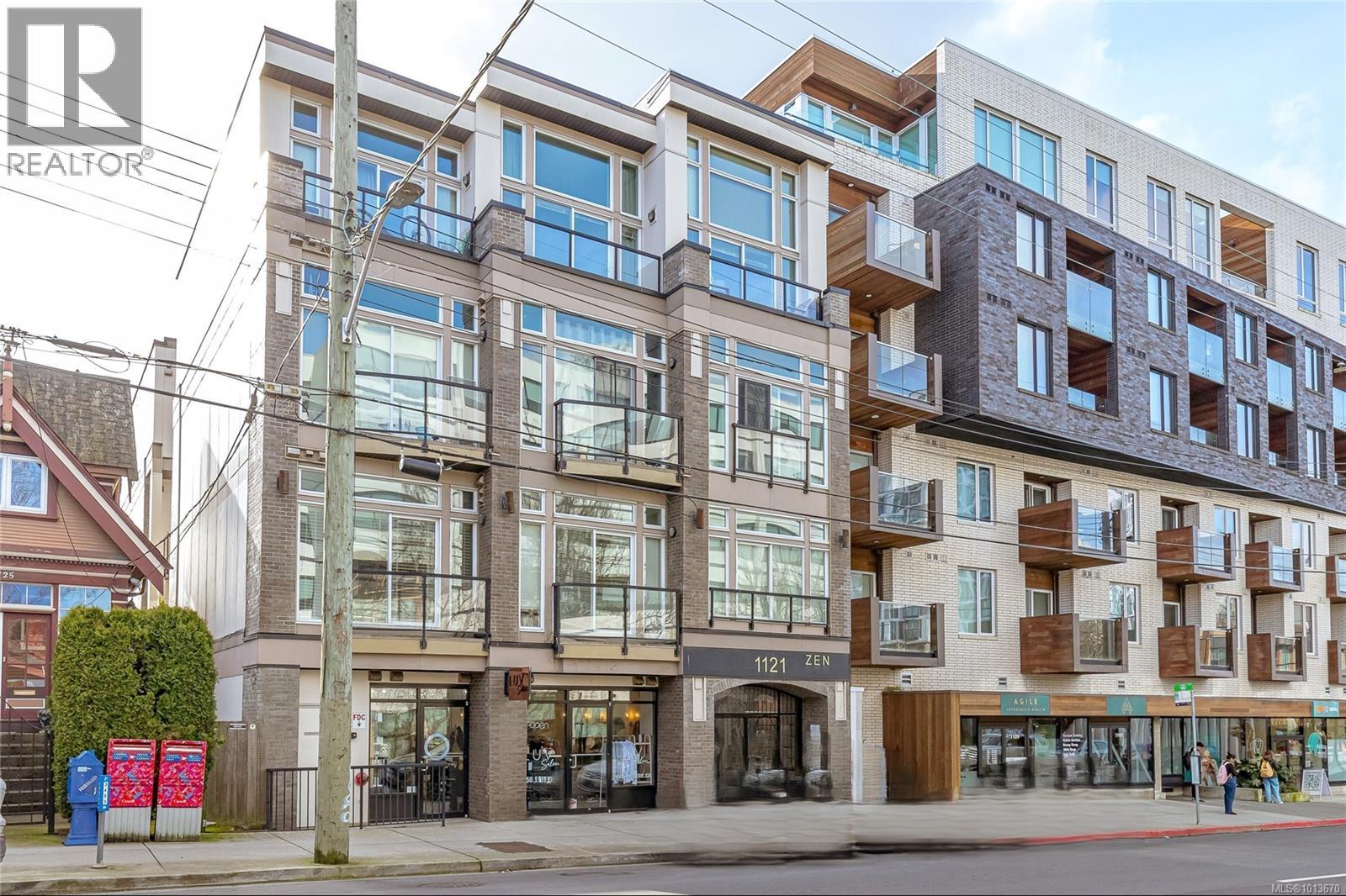 402 1121 Fort Street, Victoria