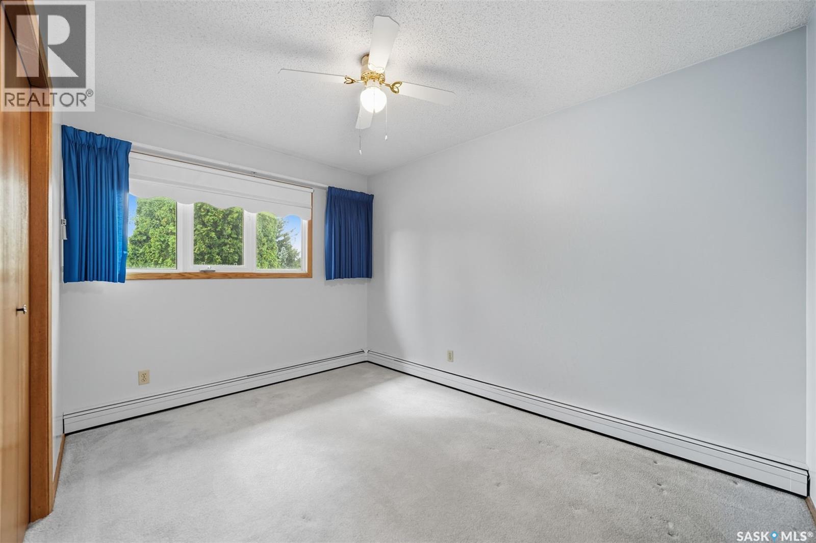 Single Family House 2 Level for Sale in  Penryn COURT Saskatoon 