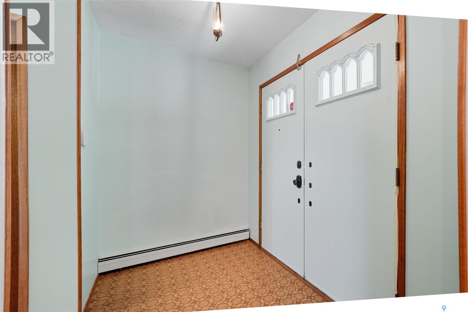 Single Family House 2 Level for Sale in  Penryn COURT Saskatoon 