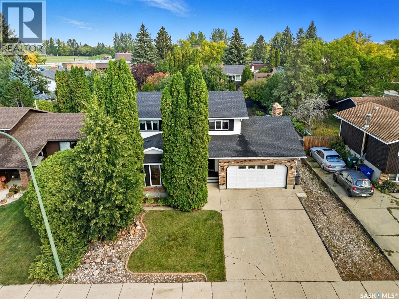 Single Family House 2 Level for Sale in  Penryn COURT Saskatoon 