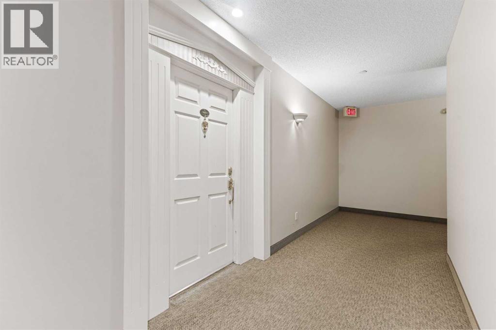 Single Family House for Sale in   Lincoln Way SW Lincoln Park Calgary 