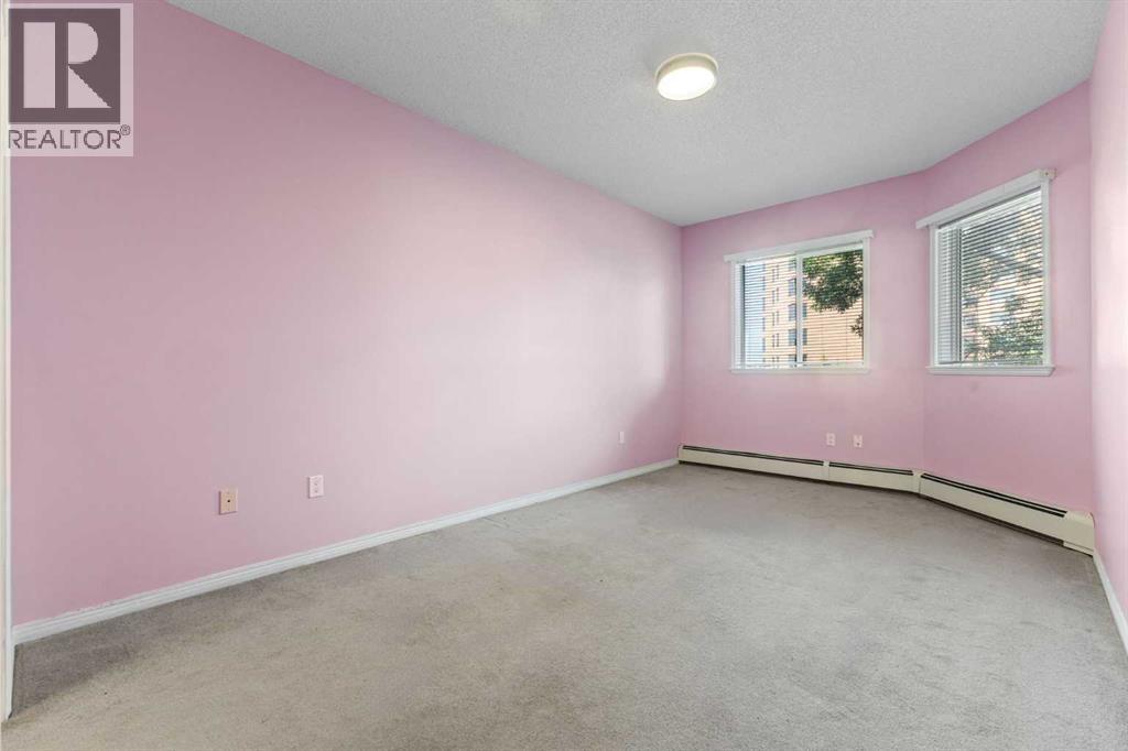 Single Family House for Sale in   Lincoln Way SW Lincoln Park Calgary 
