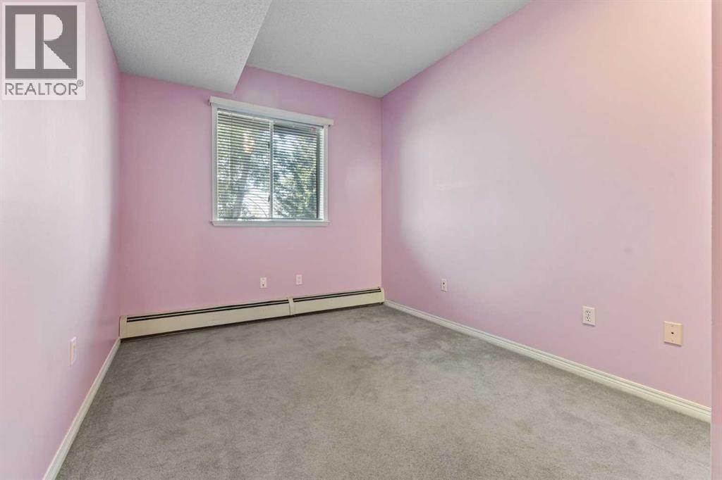 Single Family House for Sale in   Lincoln Way SW Lincoln Park Calgary 