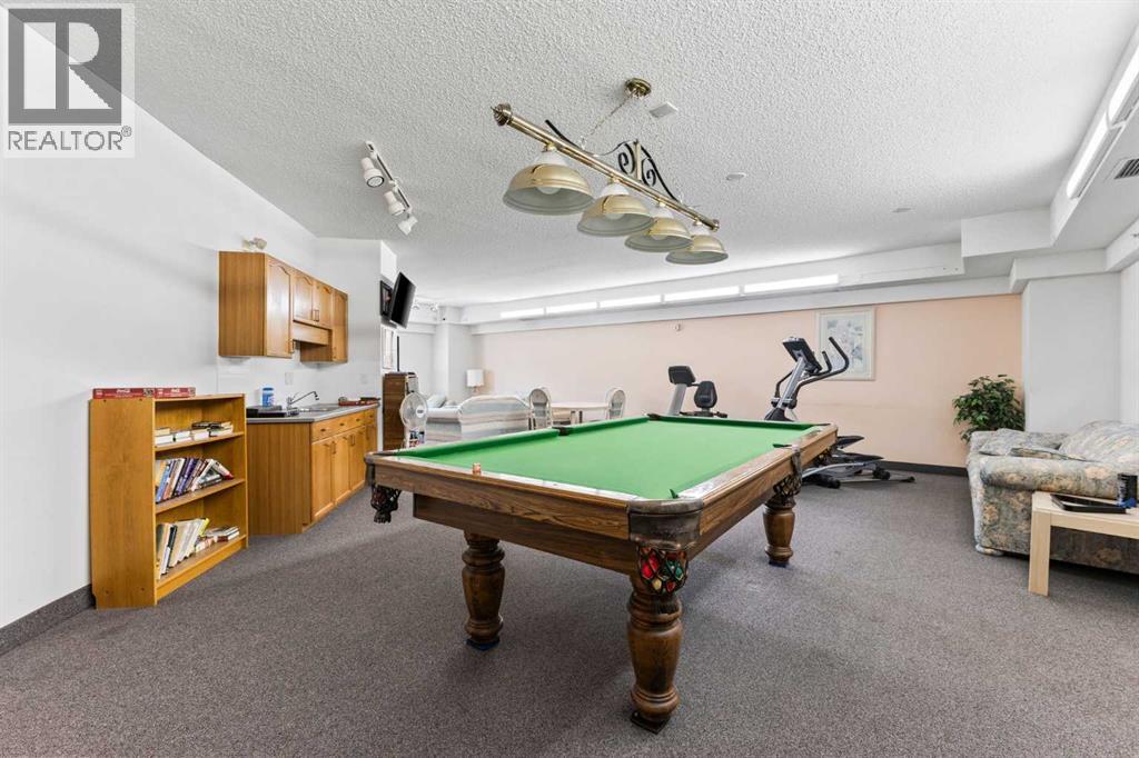 Single Family House for Sale in   Lincoln Way SW Lincoln Park Calgary 