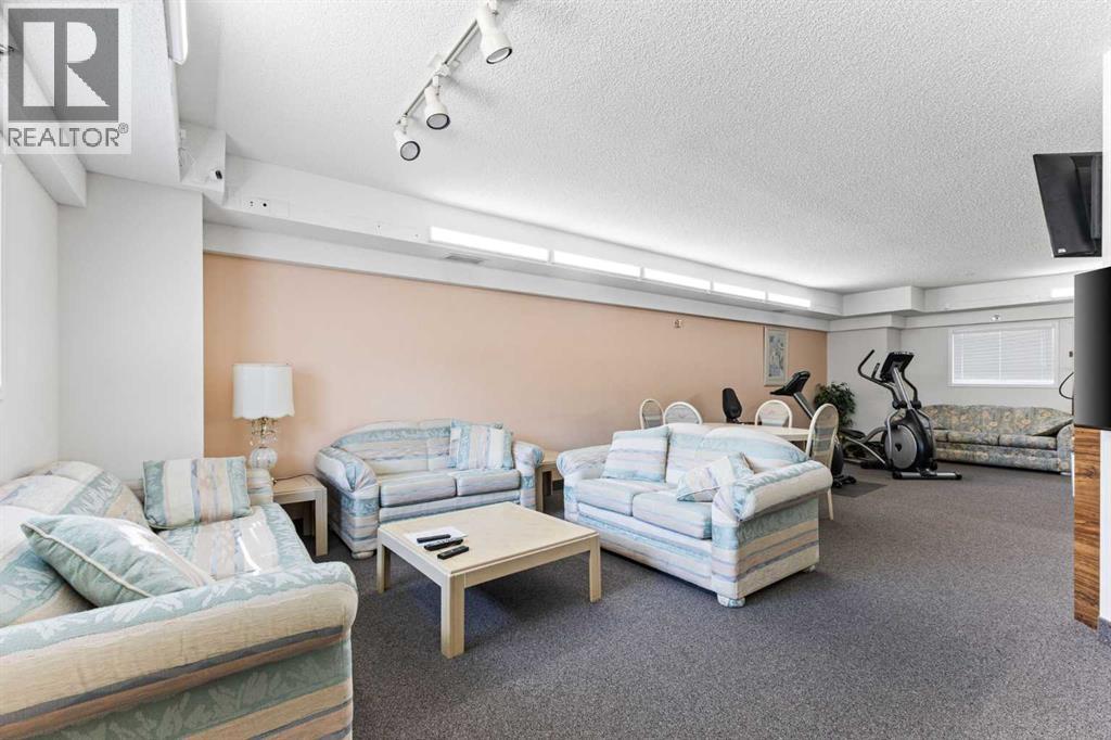 Single Family House for Sale in   Lincoln Way SW Lincoln Park Calgary 