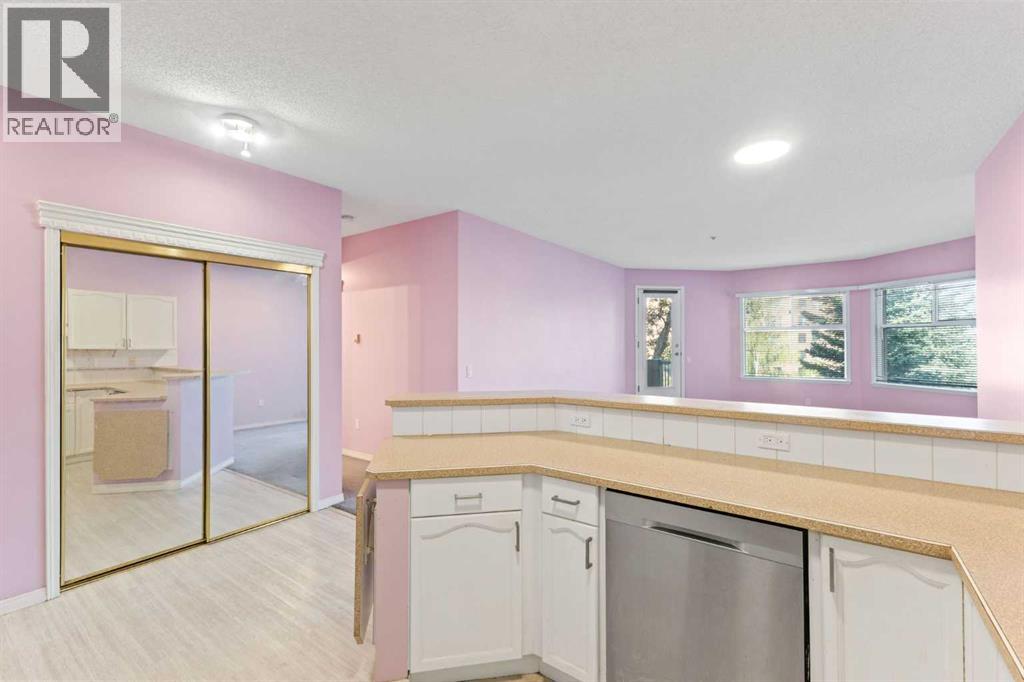 Single Family House for Sale in   Lincoln Way SW Lincoln Park Calgary 