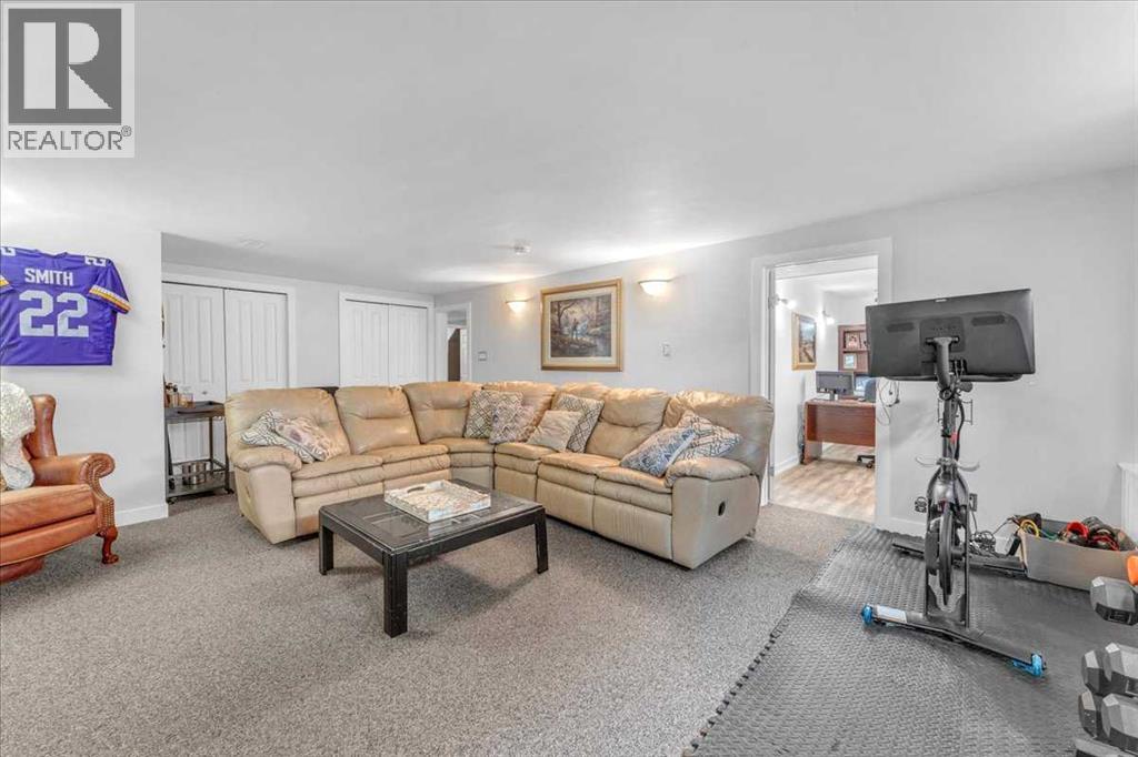 Single Family House Bungalow for Sale in  Capri Avenue NW Brentwood Calgary 