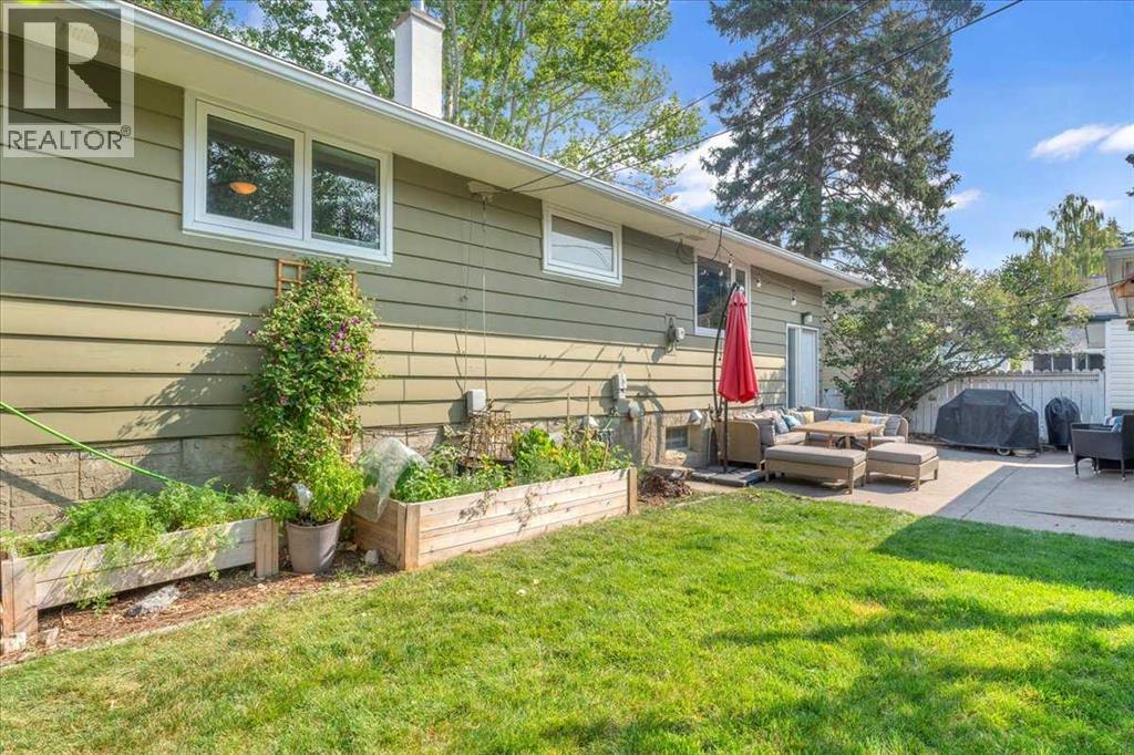 Single Family House Bungalow for Sale in  Capri Avenue NW Brentwood Calgary 