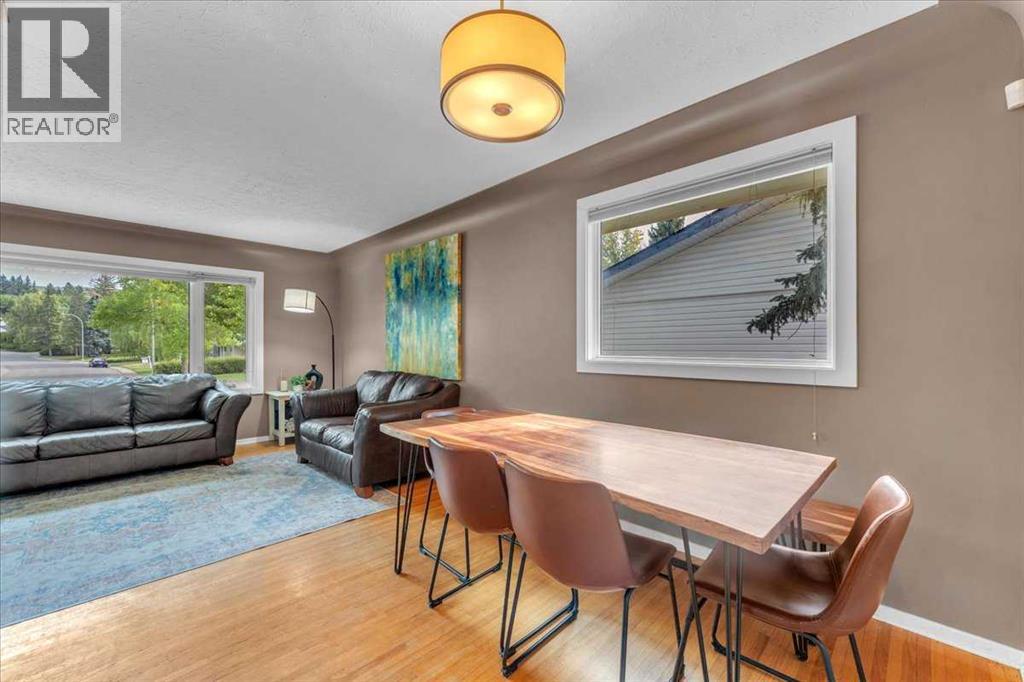 Single Family House Bungalow for Sale in  Capri Avenue NW Brentwood Calgary 