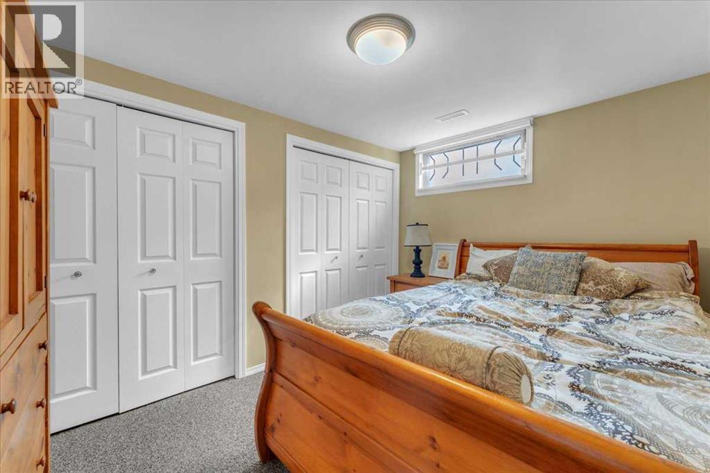 Single Family House Bungalow for Sale in  Capri Avenue NW Brentwood Calgary 