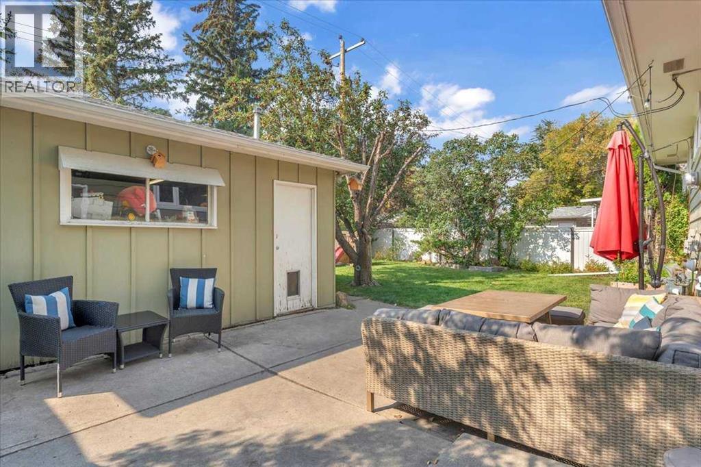 Single Family House Bungalow for Sale in  Capri Avenue NW Brentwood Calgary 