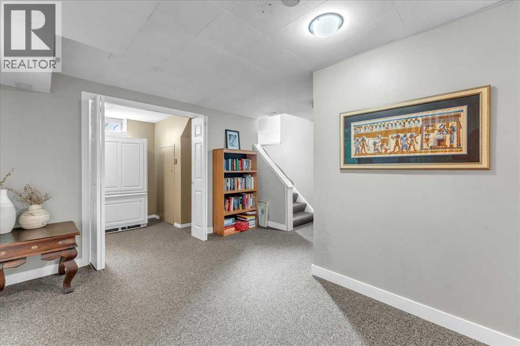 Single Family House Bungalow for Sale in  Capri Avenue NW Brentwood Calgary 