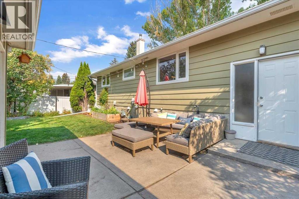 Single Family House Bungalow for Sale in  Capri Avenue NW Brentwood Calgary 