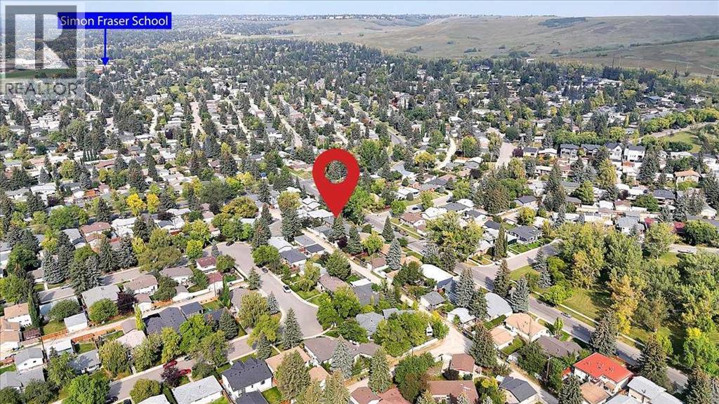 Single Family House Bungalow for Sale in  Capri Avenue NW Brentwood Calgary 