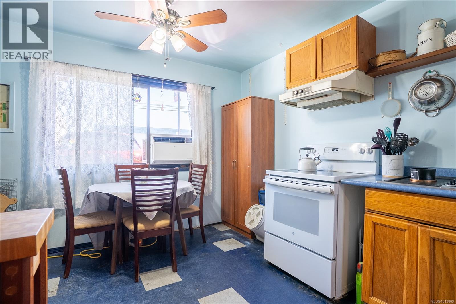 B 2864 Jacklin Rd, Langford
