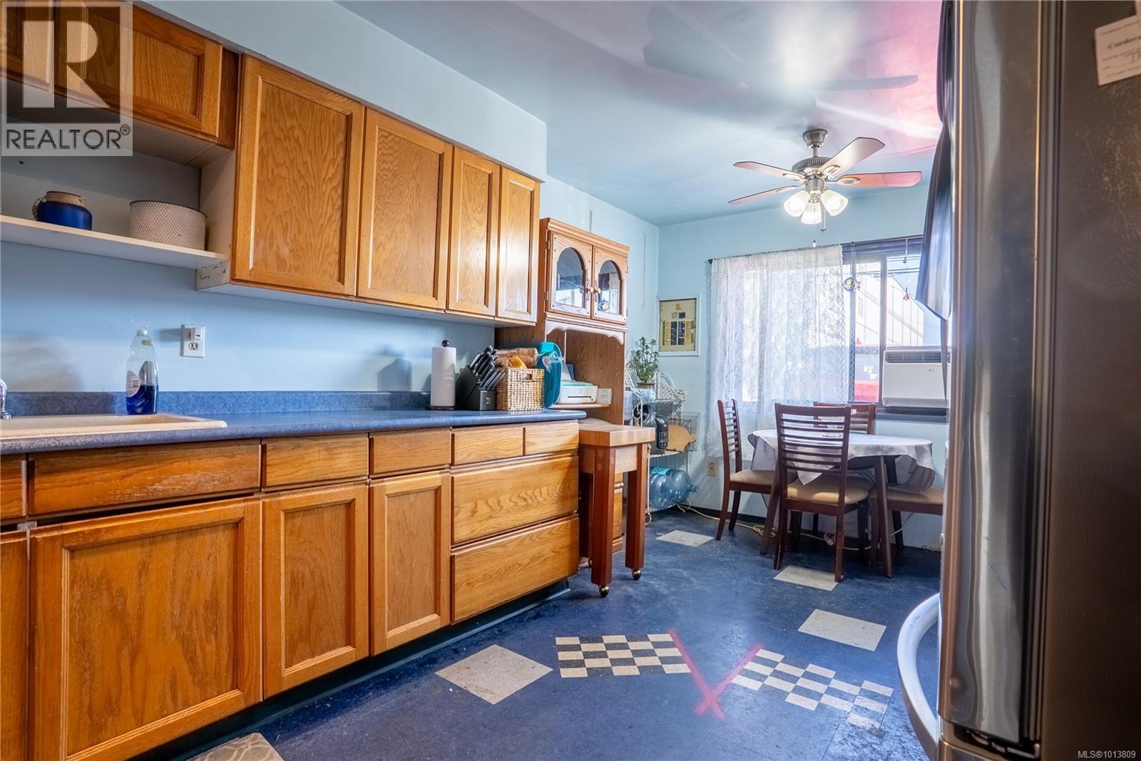 B 2864 Jacklin Rd, Langford