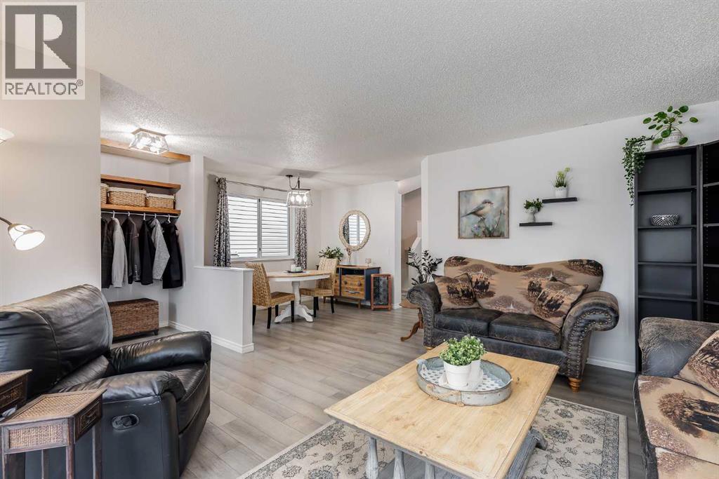Single Family House 4 Level for Sale in  Martinwood Court NE Martindale Calgary 