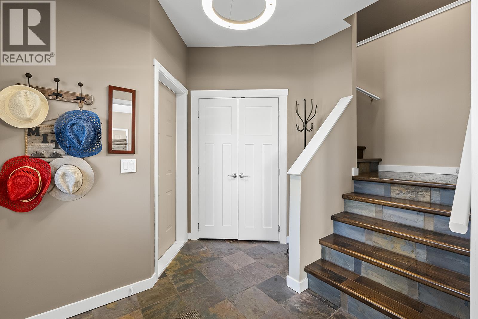  5827 Victoria Street, Peachland