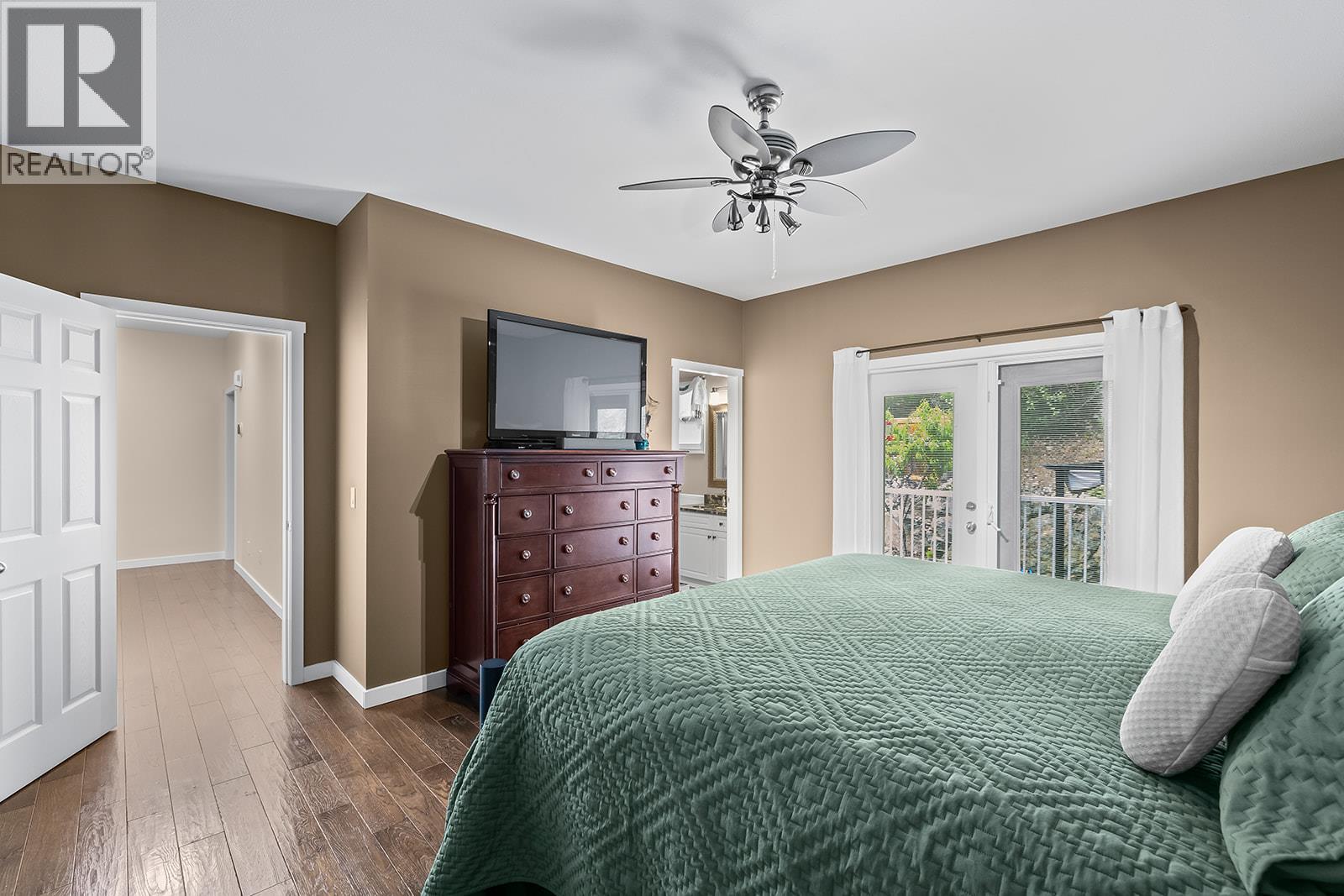  5827 Victoria Street, Peachland
