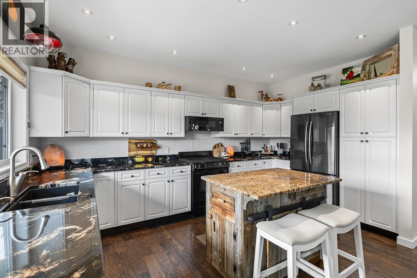  5827 Victoria Street, Peachland