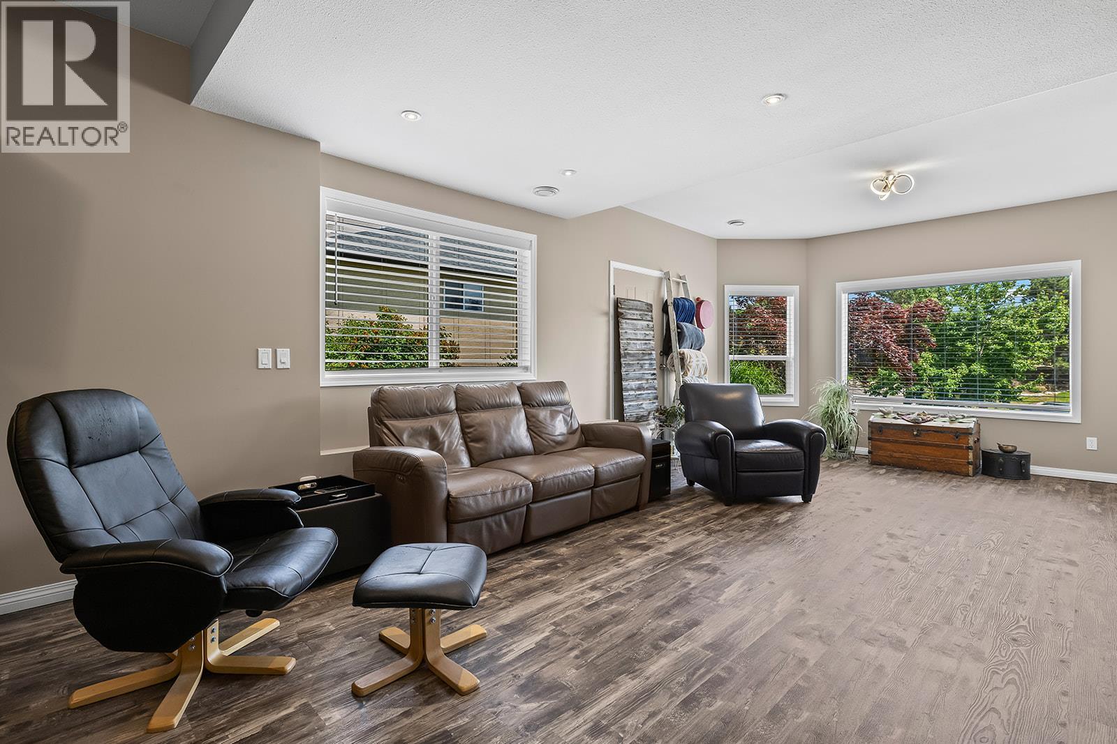  5827 Victoria Street, Peachland