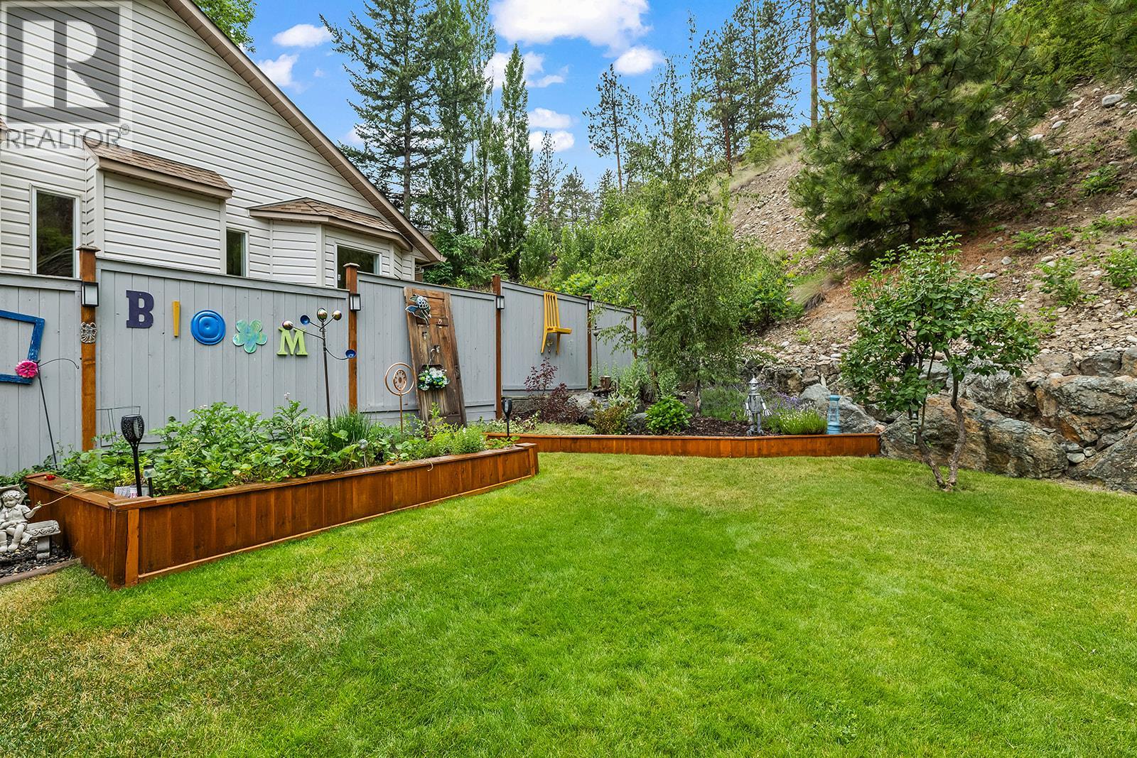  5827 Victoria Street, Peachland