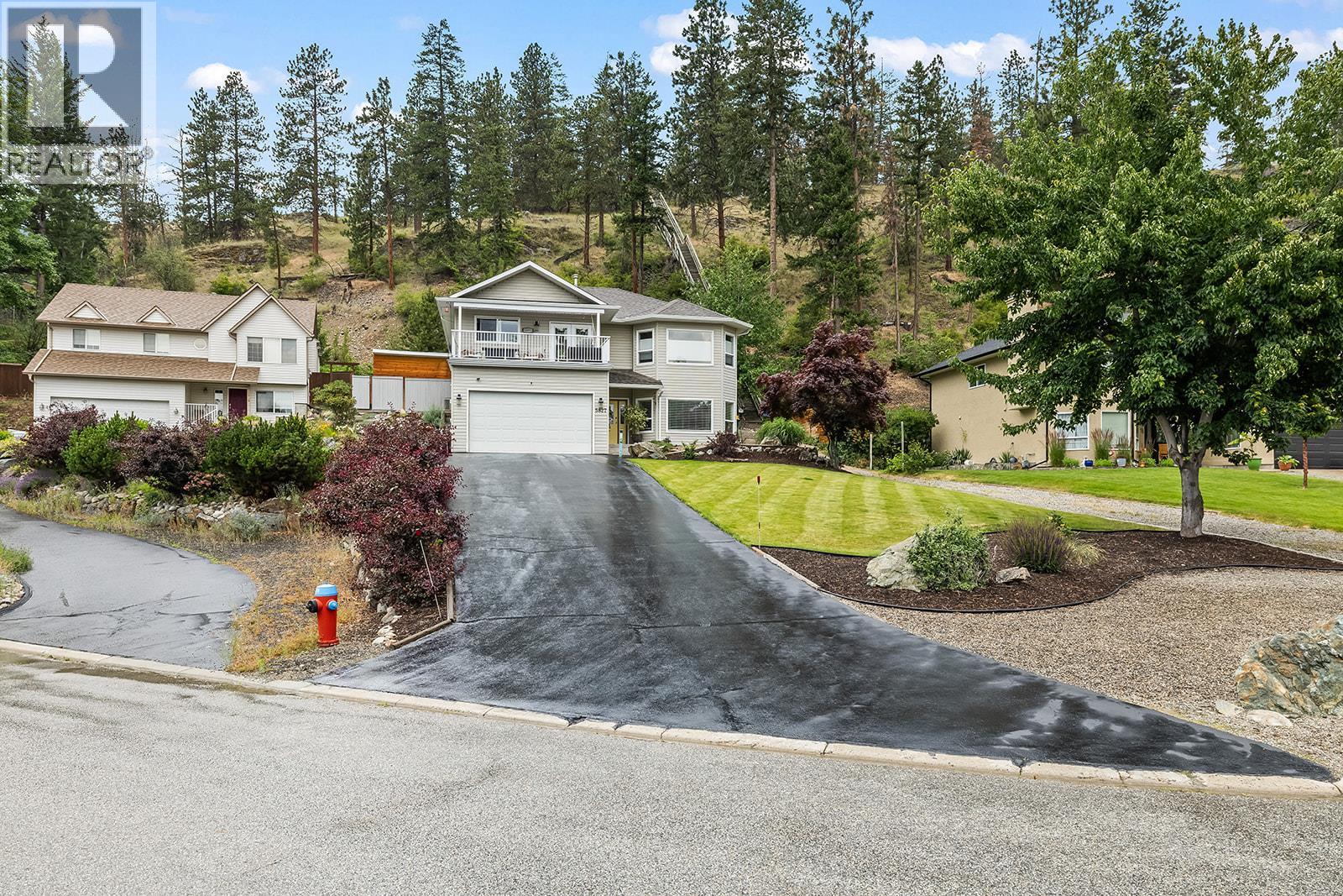  5827 Victoria Street, Peachland