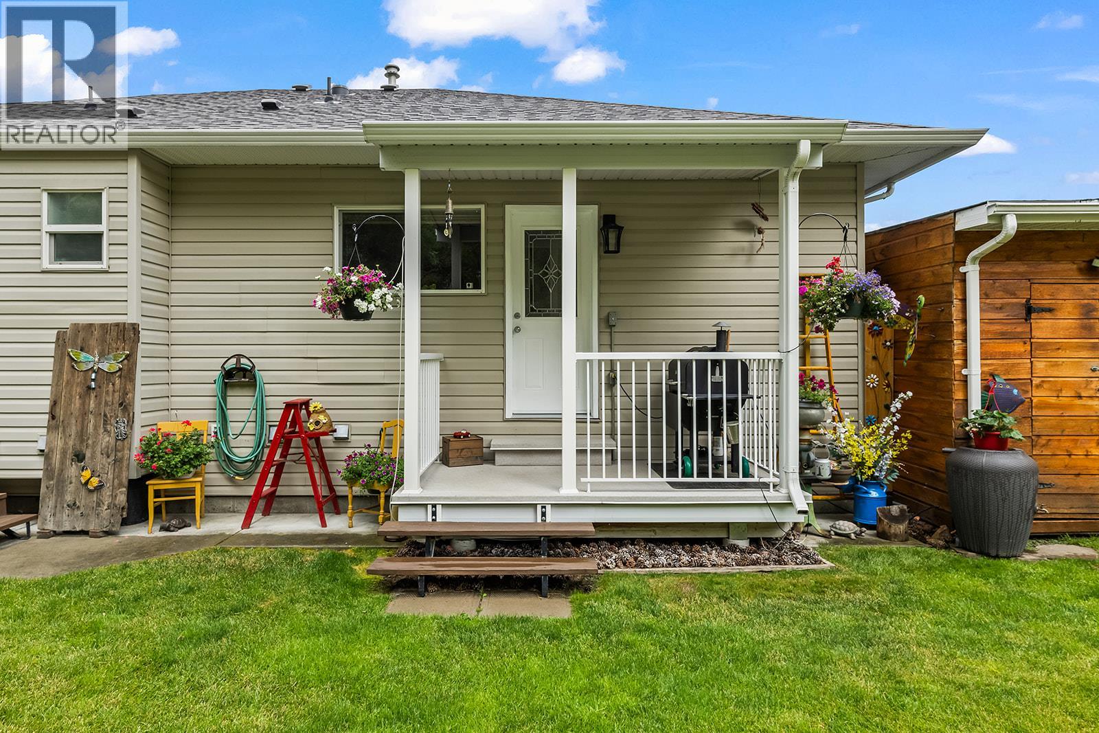  5827 Victoria Street, Peachland
