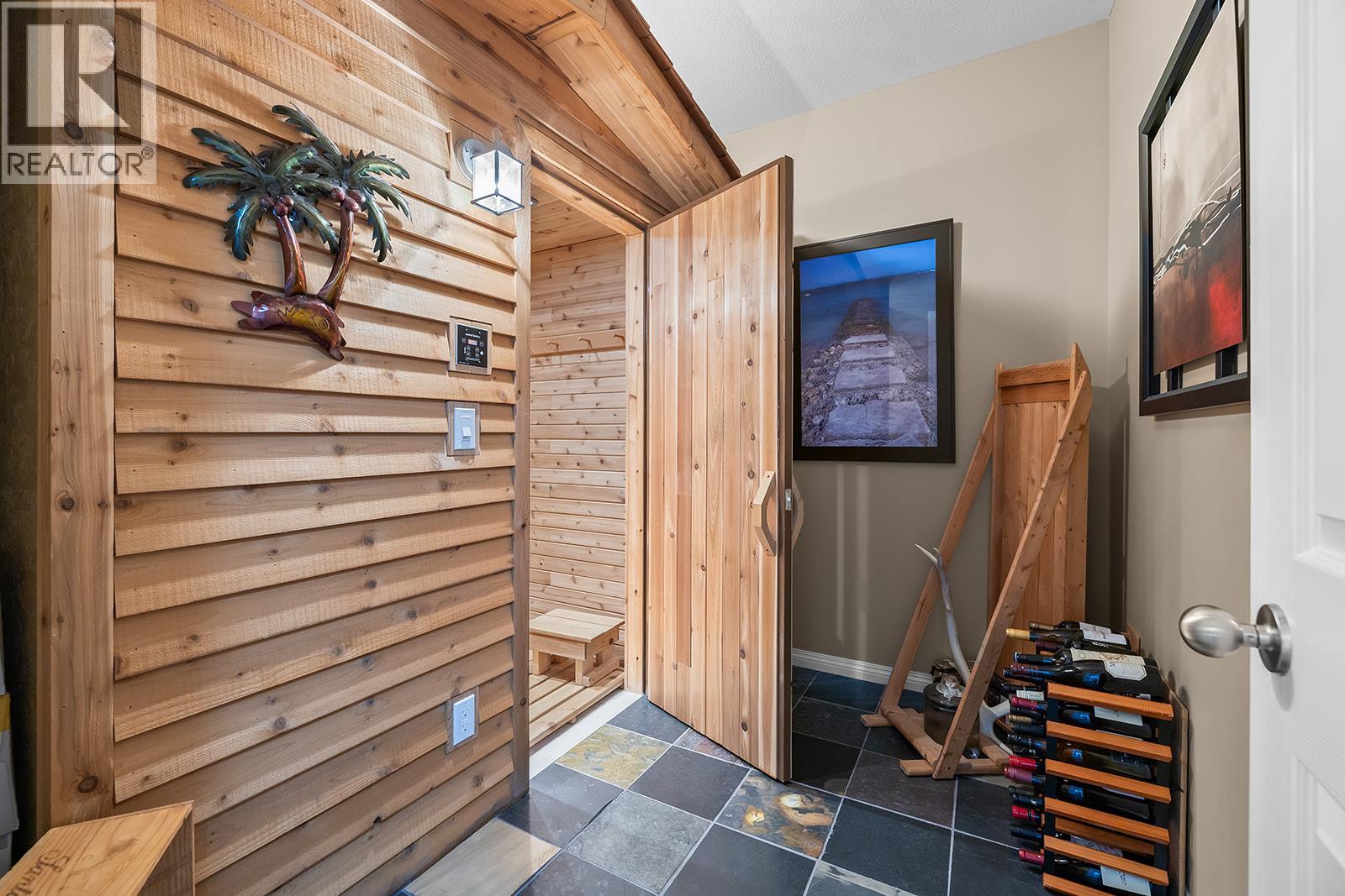  5827 Victoria Street, Peachland