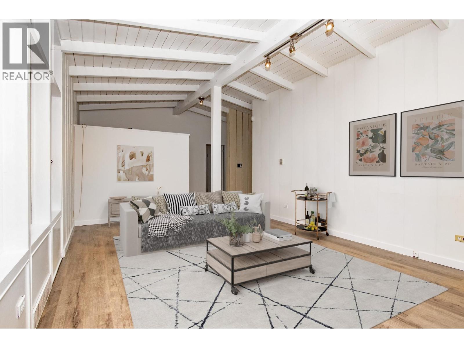 4067 SUNNYCREST DRIVE, North Vancouver