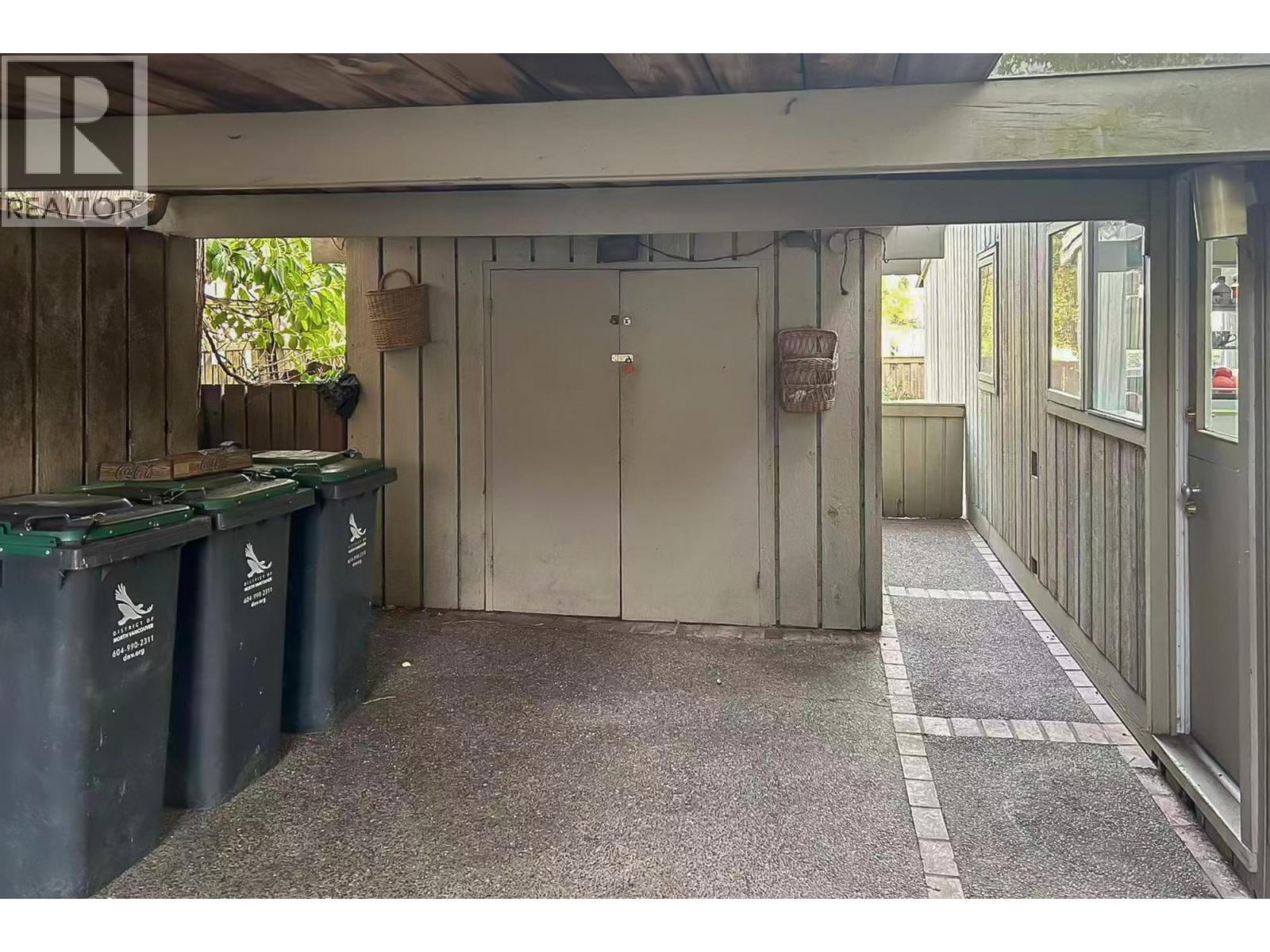 4067 SUNNYCREST DRIVE, North Vancouver