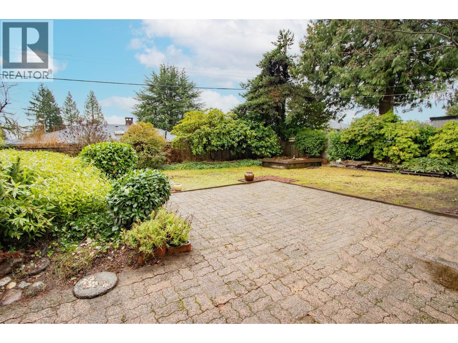 4067 SUNNYCREST DRIVE, North Vancouver