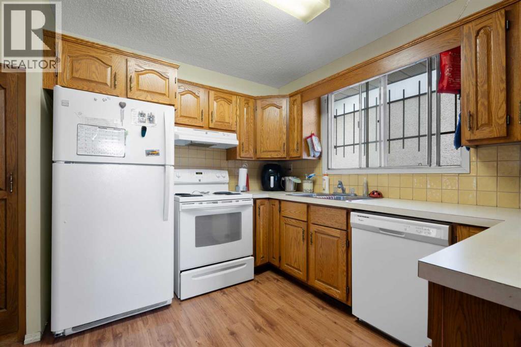 Single Family House Bi-level for Sale in   Street SE Forest Lawn Calgary 