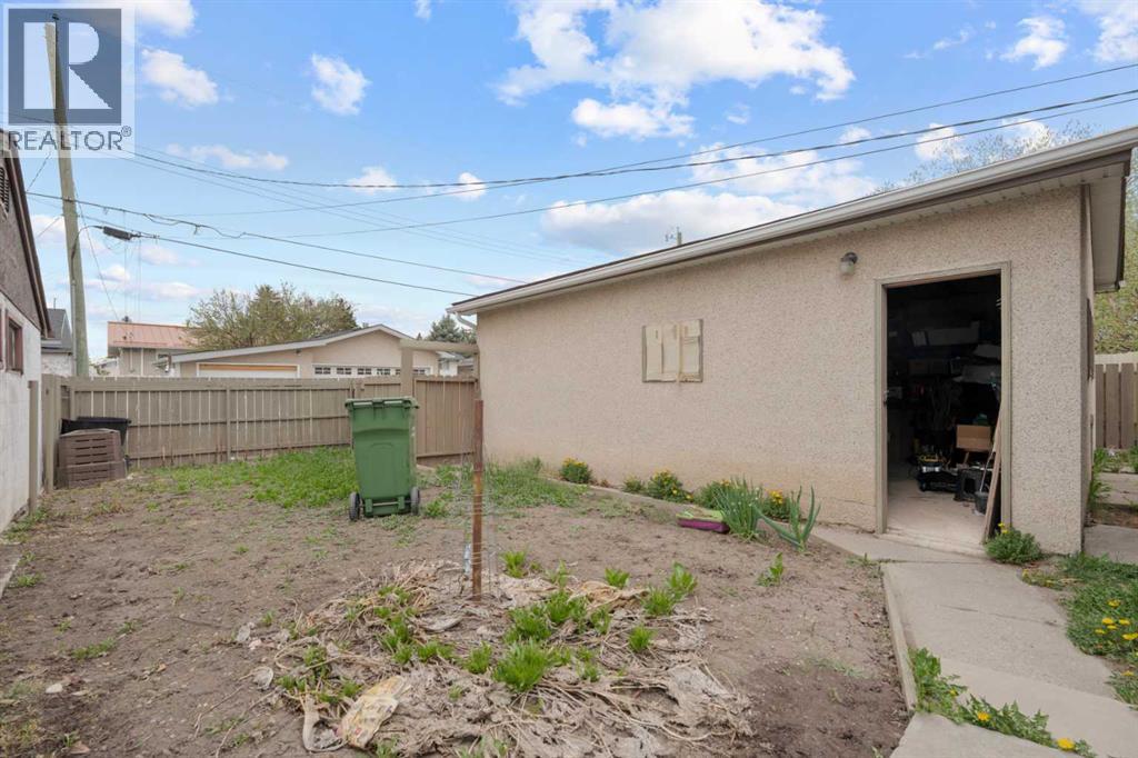 Single Family House Bi-level for Sale in   Street SE Forest Lawn Calgary 