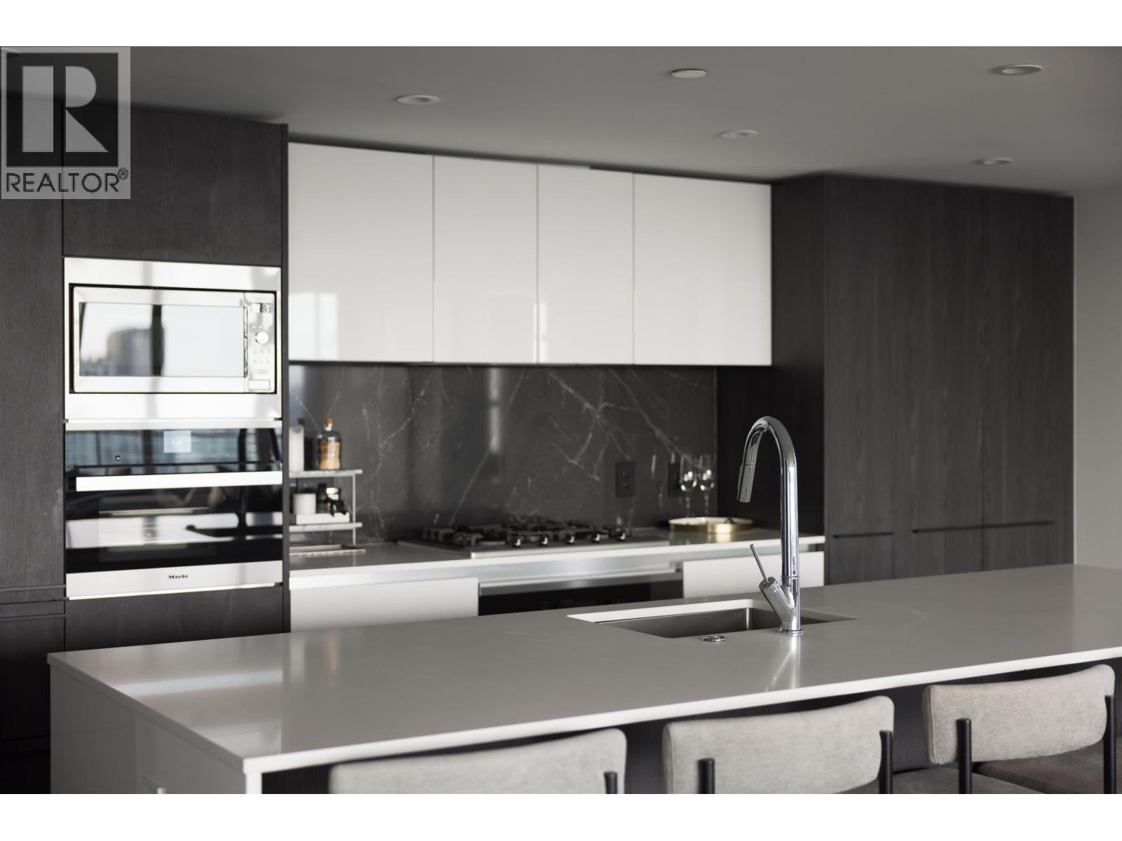 2504 1111 RICHARDS STREET, Vancouver