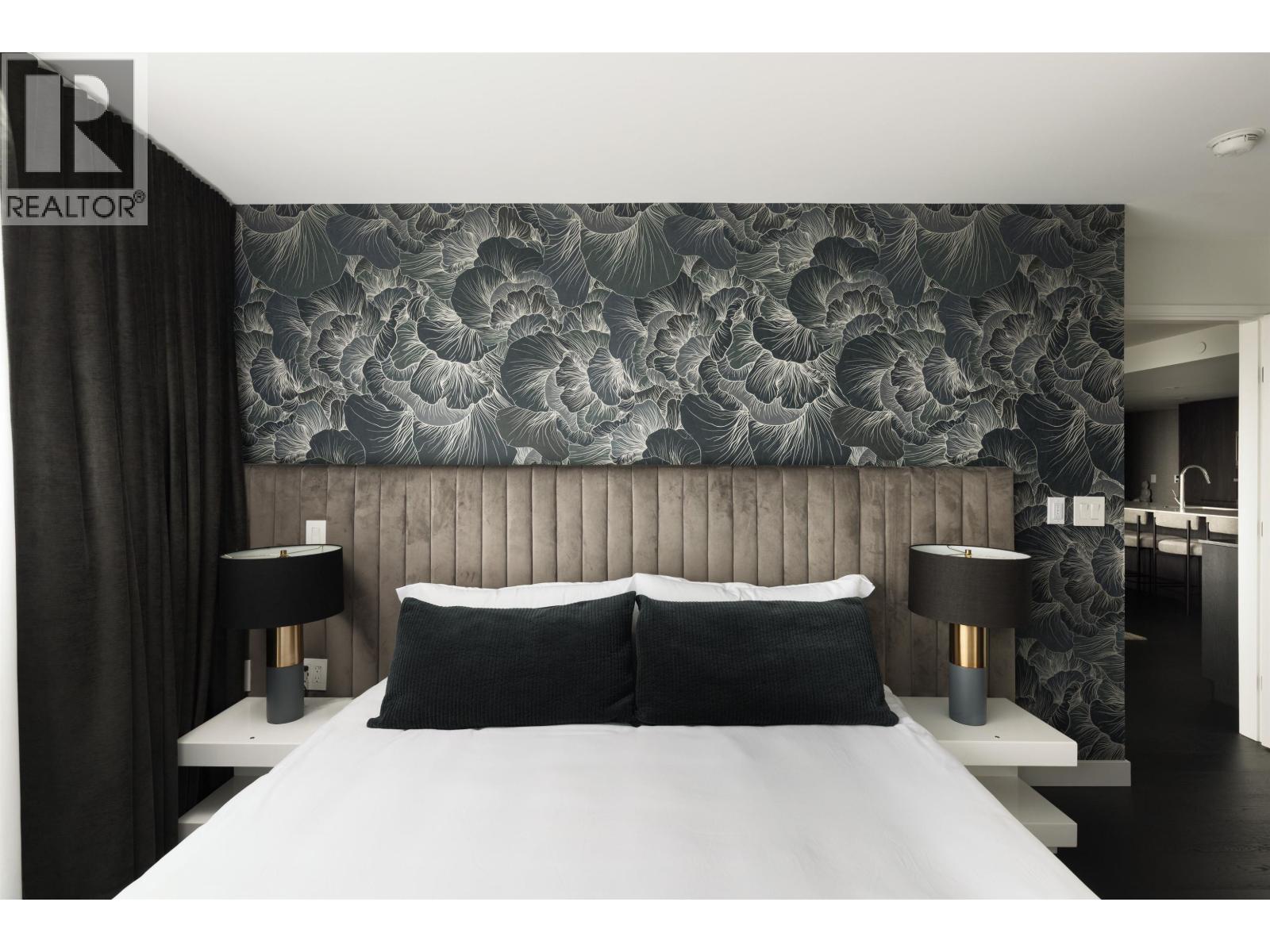 2504 1111 RICHARDS STREET, Vancouver