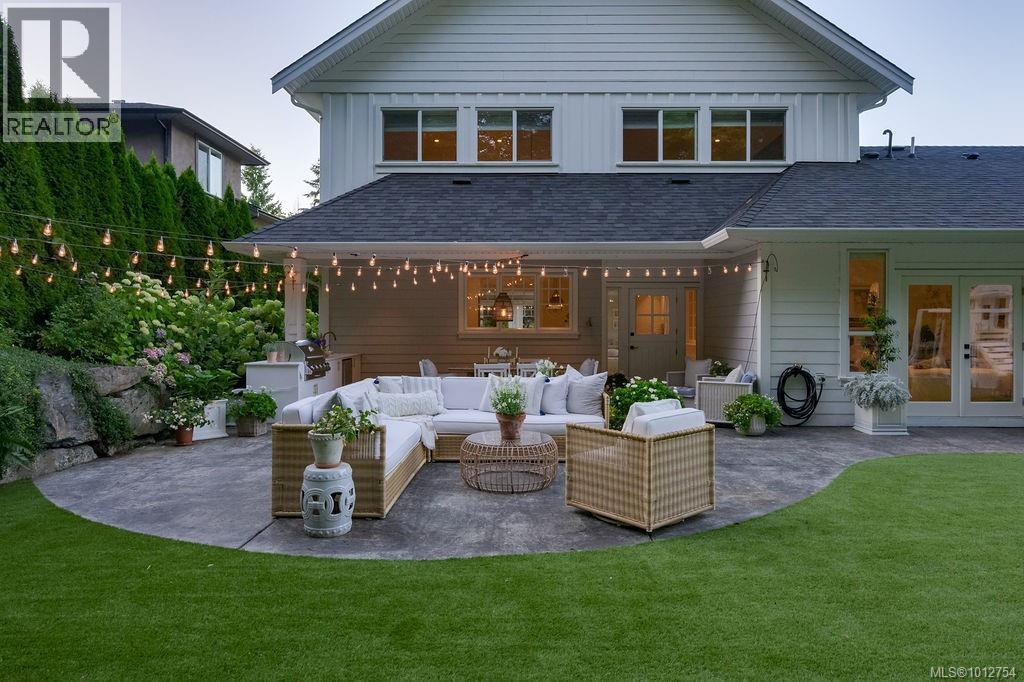  1701 Texada Terrace, North Saanich