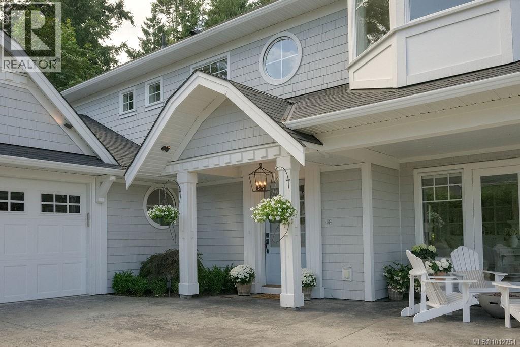  1701 Texada Terrace, North Saanich
