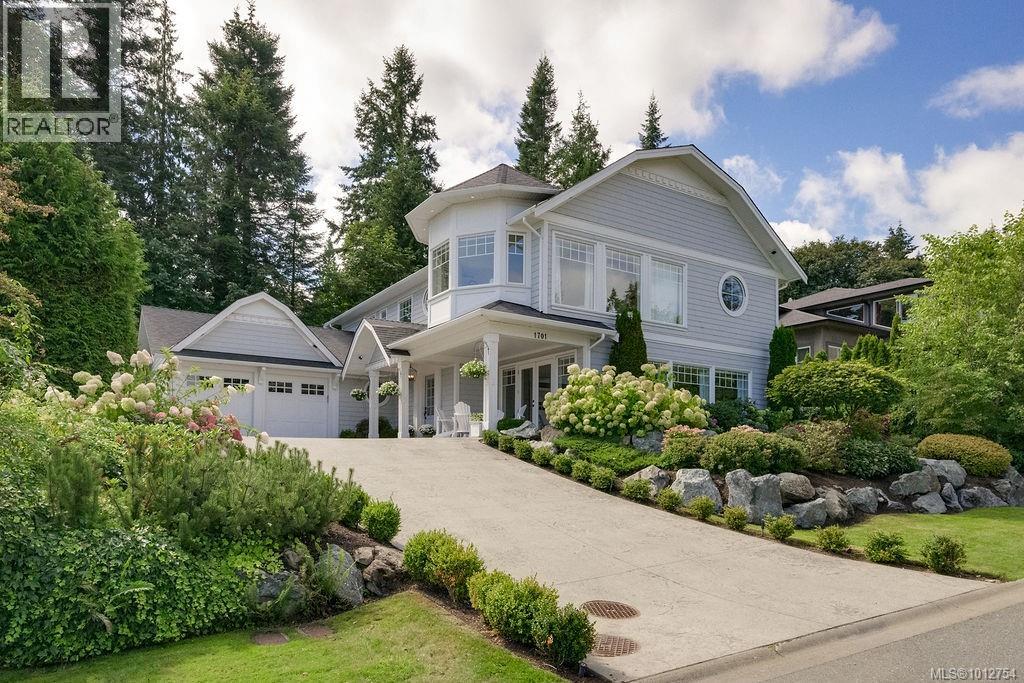  1701 Texada Terrace, North Saanich