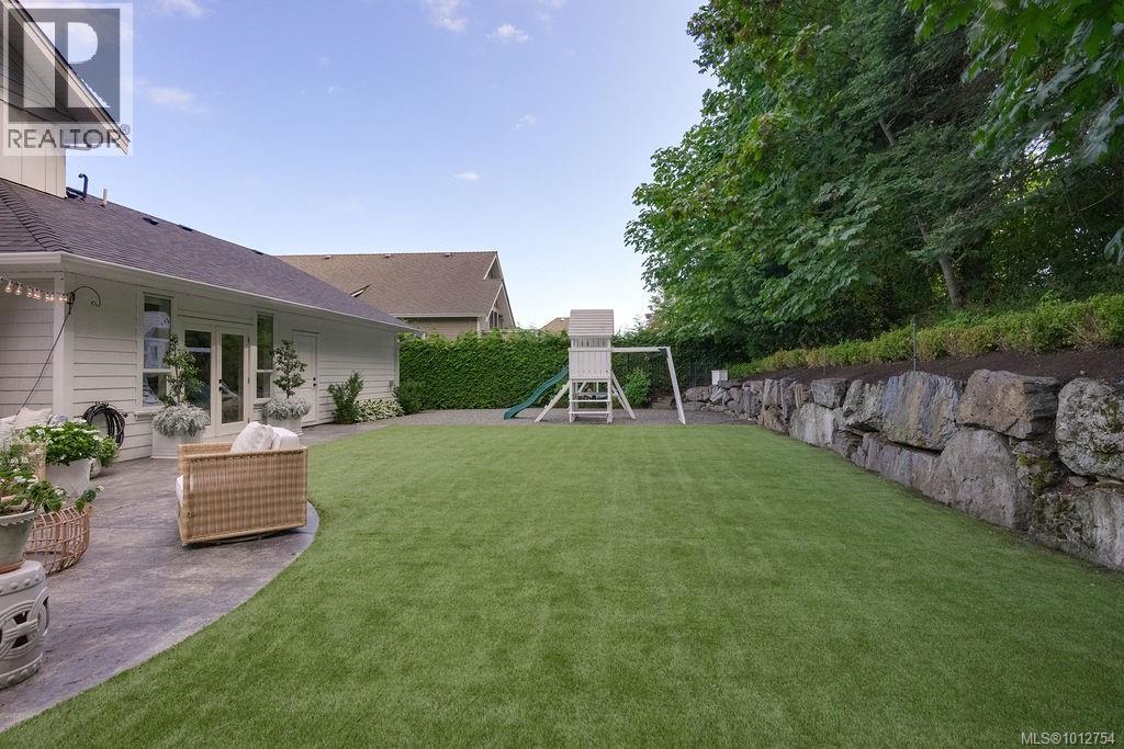  1701 Texada Terrace, North Saanich