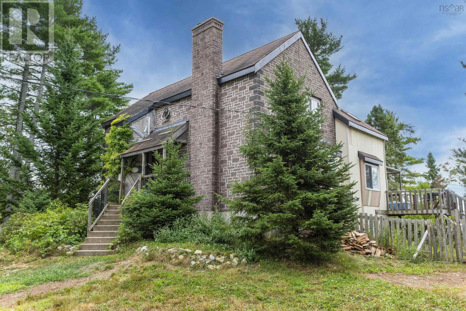 Property 4 of 46 of 582 Highway 331