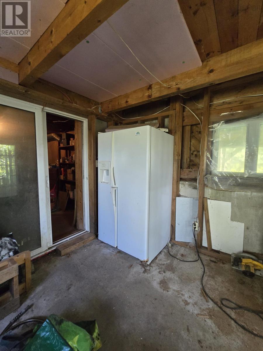 Property 40 of 46 of 582 Highway 331