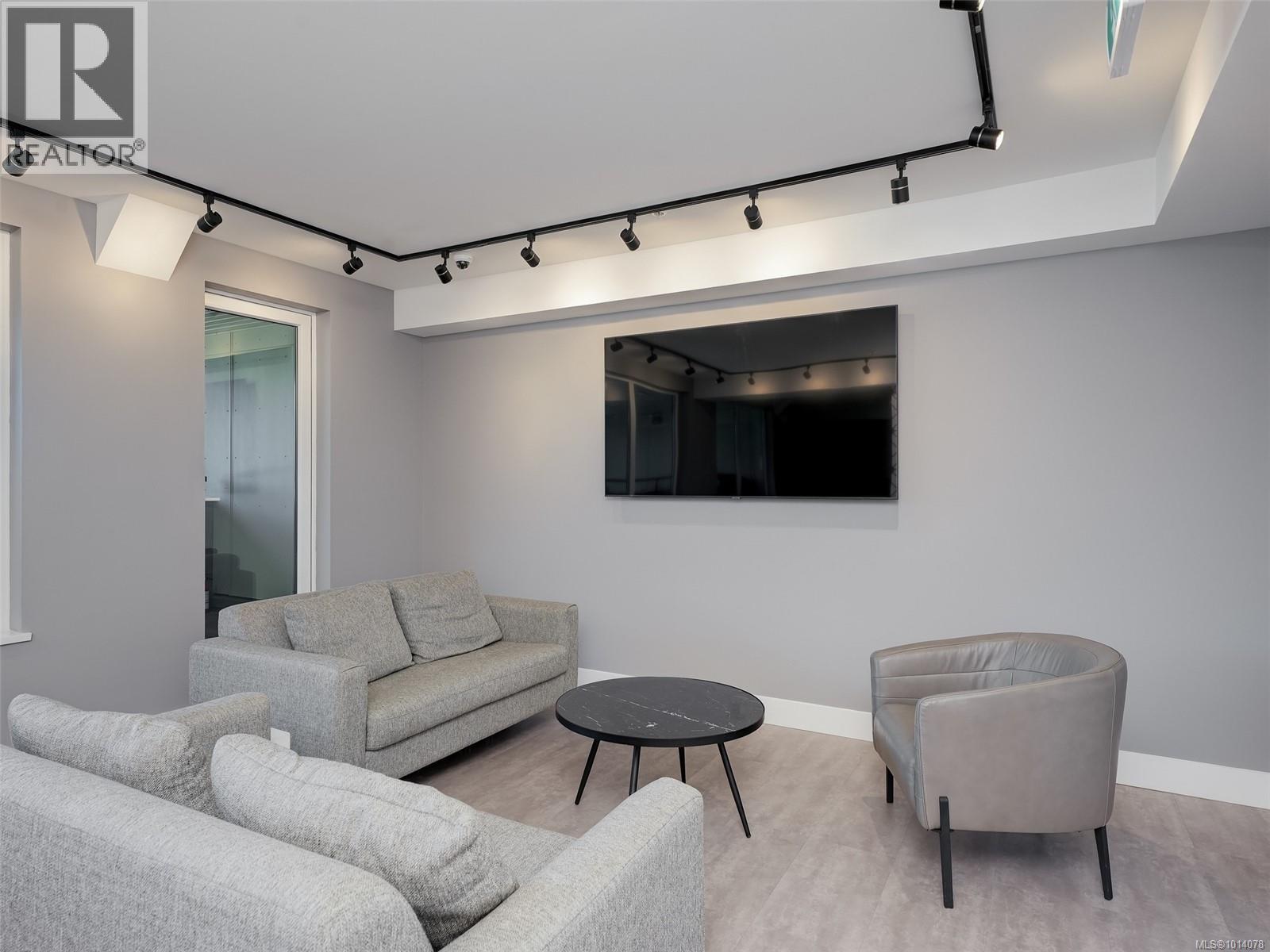 PH603 2461 Sidney Avenue, Sidney