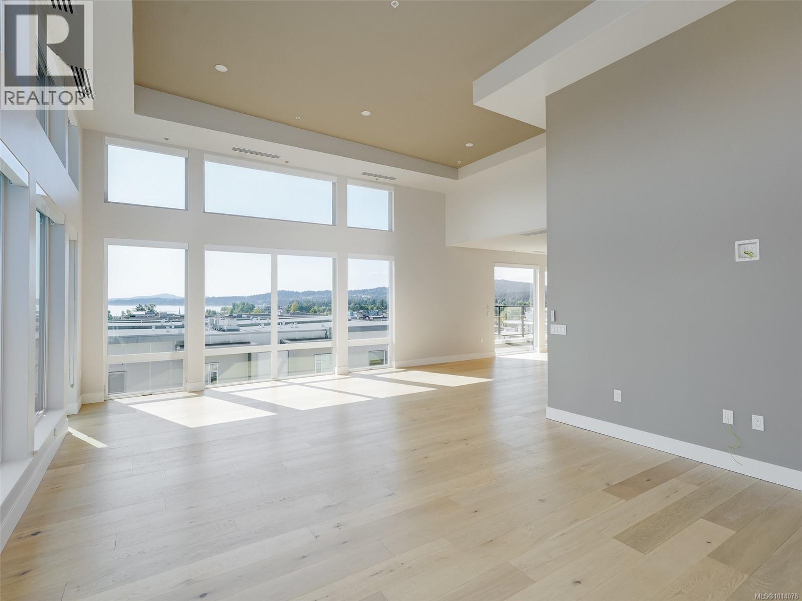 PH603 2461 Sidney Avenue, Sidney
