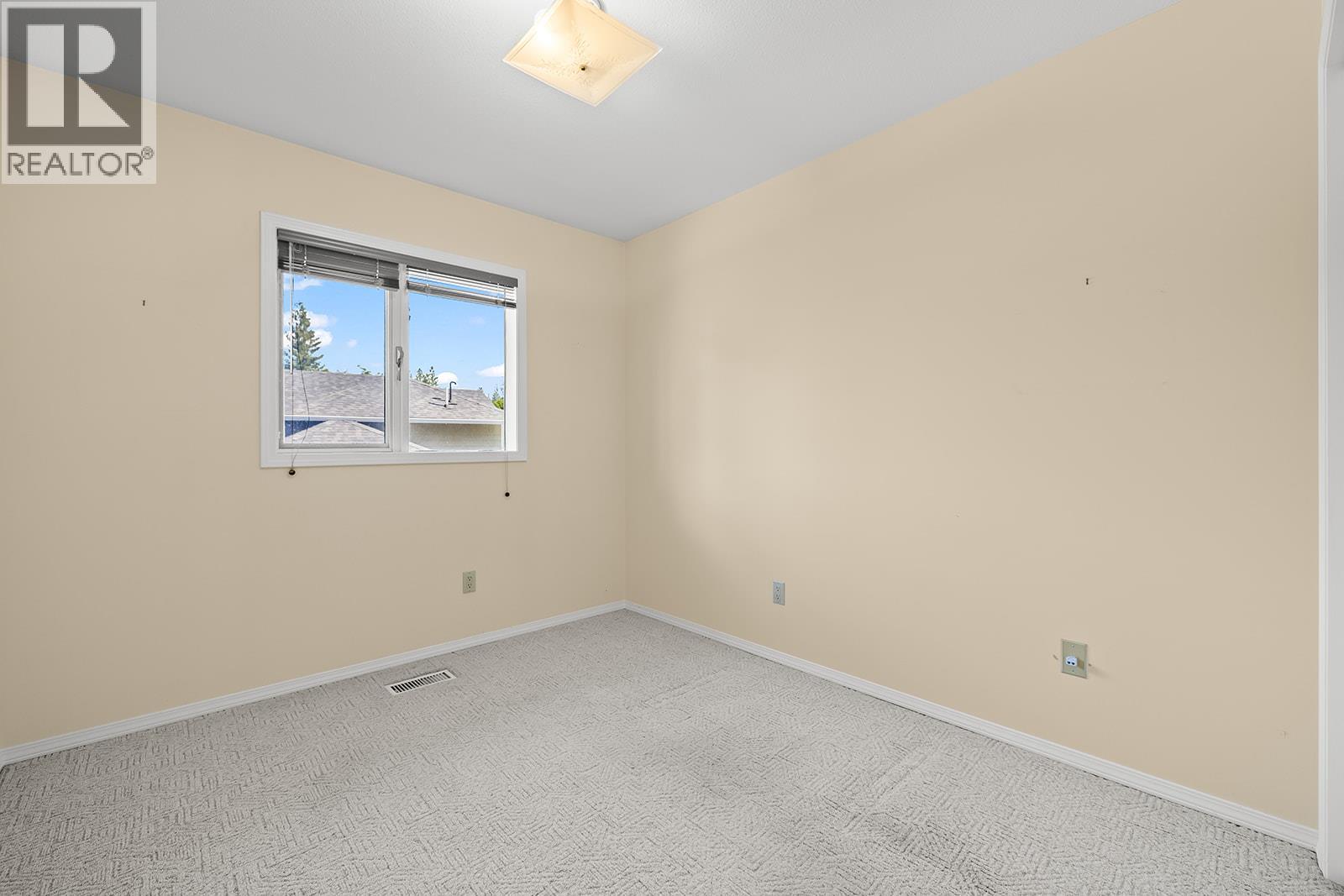  2595 MAQUINNA Road, Kelowna