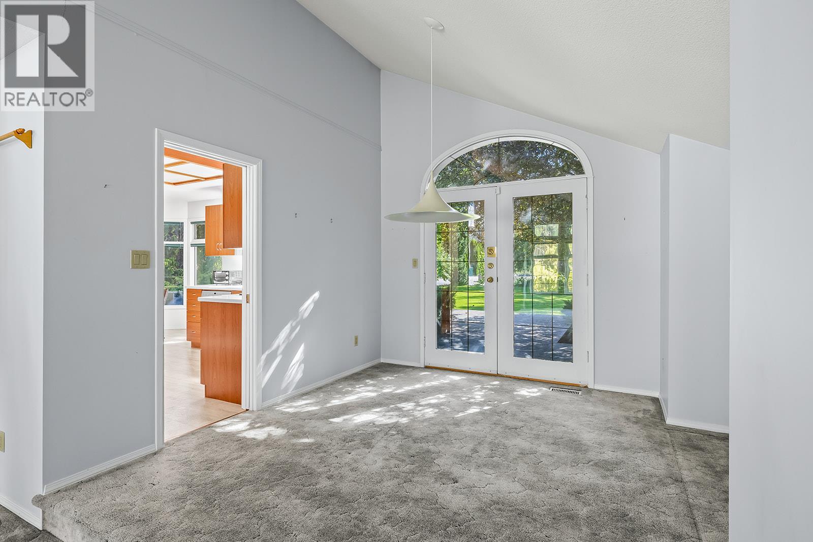  2595 MAQUINNA Road, Kelowna